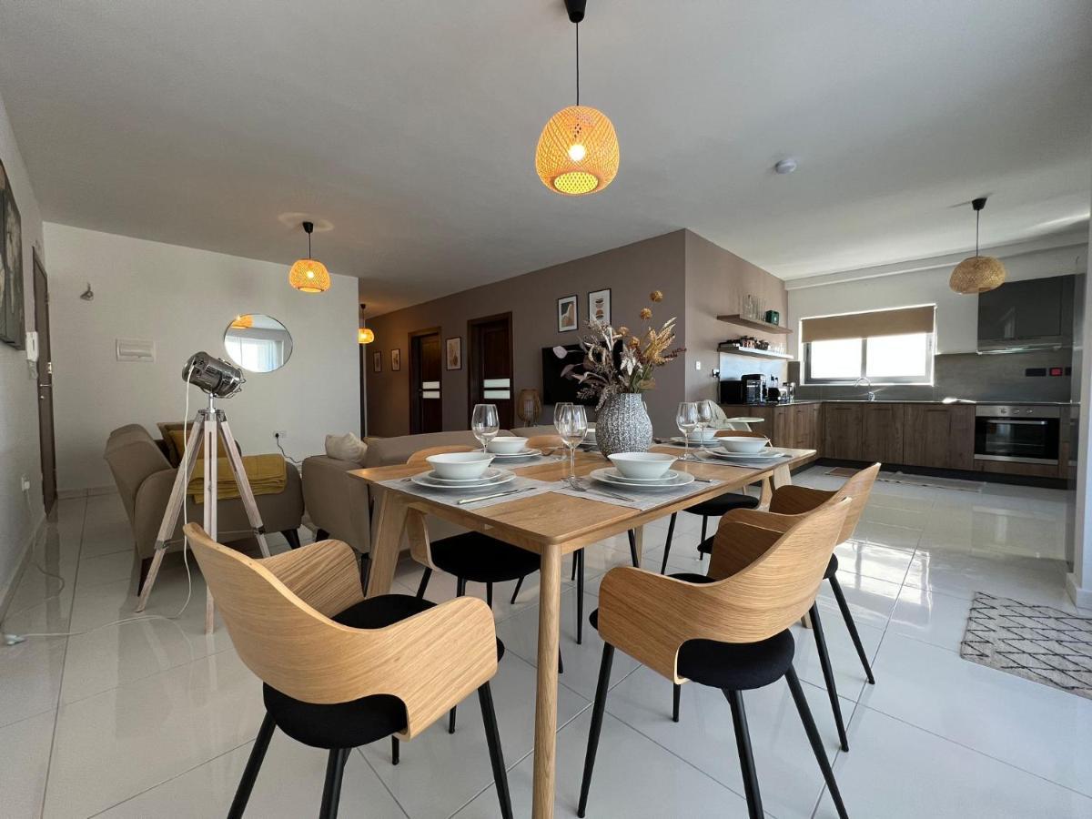 Brand New Apartment 2 Mins From Seafront San Pawl il-Baħar Kültér fotó