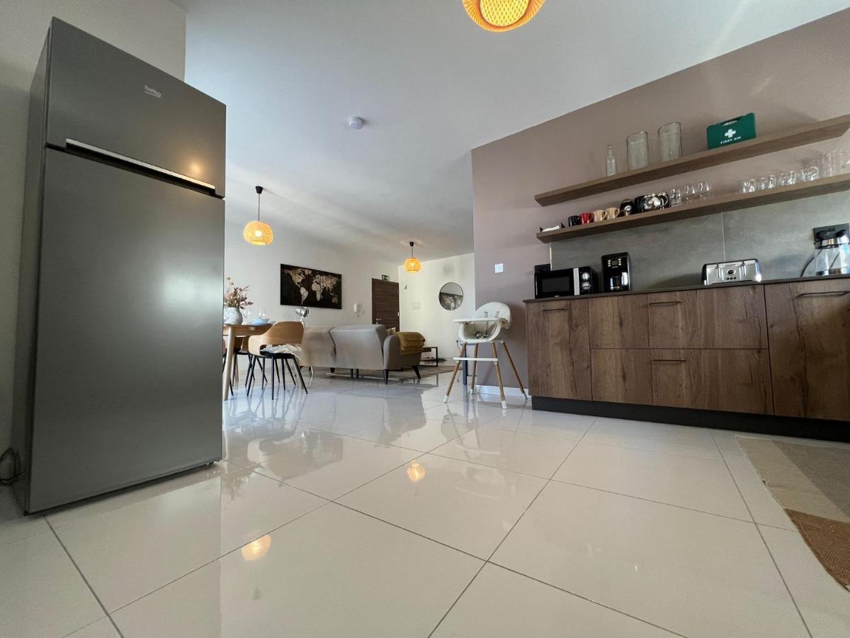 Brand New Apartment 2 Mins From Seafront San Pawl il-Baħar Kültér fotó